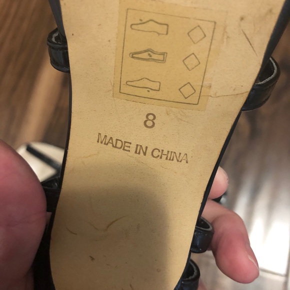 Le Chateau high heels 5” - Picture 4 of 4